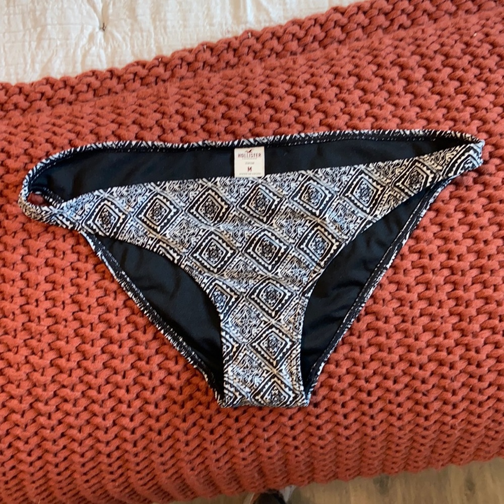Hollister size Medium swim suit bottoms